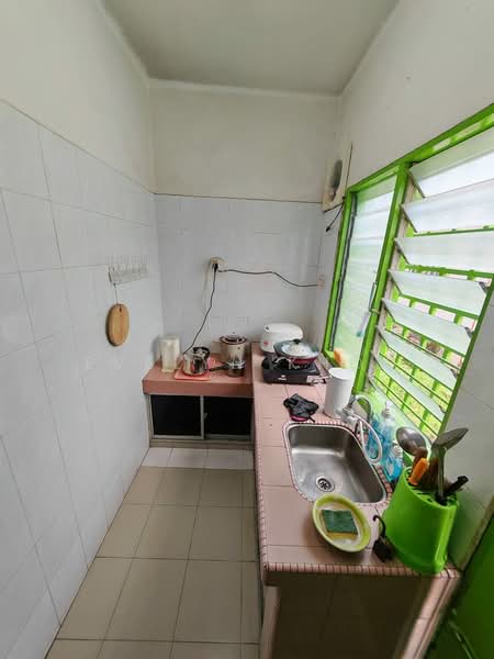 Rumah Teres 2-Tingkat untuk Dijual di Taman Bersatu (Rawang) - Evelyn Khoo - Kitchen - PropertyGuru.com.my