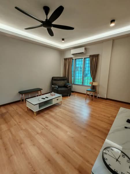 Pangsapuri untuk Disewa di Pangsapuri Randa - Michelle Tai - Living Room - PropertyGuru.com.my
