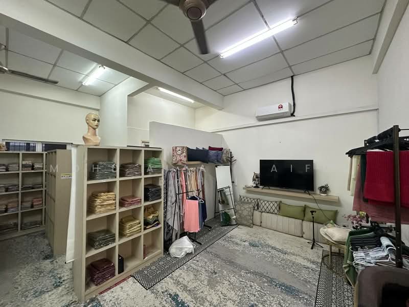 Shop for Sale in Saujana Utama (Selangor) - Mohd Aizat Saiful Bahri - Interior - PropertyGuru.com.my