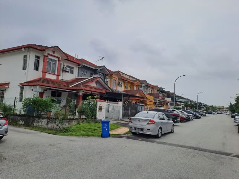 2-storey Terraced House for Sale in Seksyen U5 (Shah Alam) - Harry Lee - Exterior - PropertyGuru.com.my