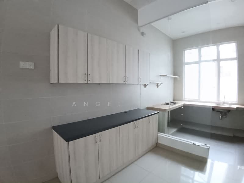 3-storey Terraced House for Sale in Dolomite Templer (Rawang) - Angel Tan - Kitchen - PropertyGuru.com.my