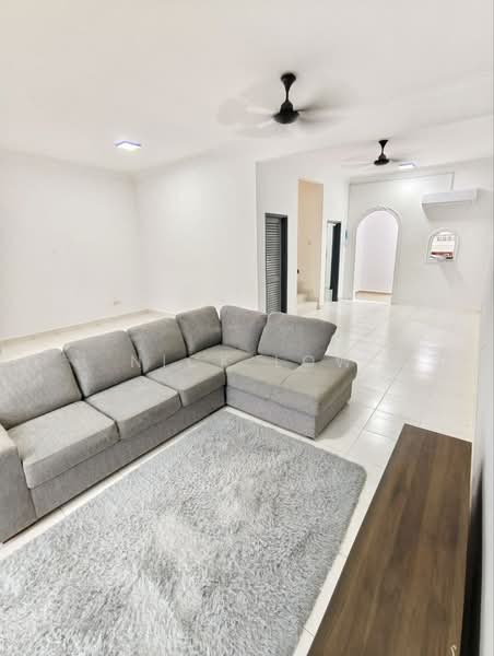 2-storey Terraced House for Rent in Taman Bestari Indah (Ulu Tiram) - Nick Low - Living Room - PropertyGuru.com.my