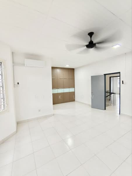 2-storey Terraced House for Rent in Taman Bestari Indah (Ulu Tiram) - Nick Low - Interior - PropertyGuru.com.my