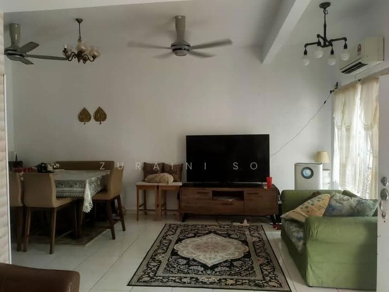 2-storey Terraced House for Sale in Cheras (Selangor) - Zuraini Soh - Living Room - PropertyGuru.com.my