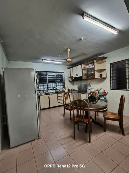 2-storey Terraced House for Sale in Taman Damai Jaya (Skudai) - Benjamin Ong - Kitchen - PropertyGuru.com.my