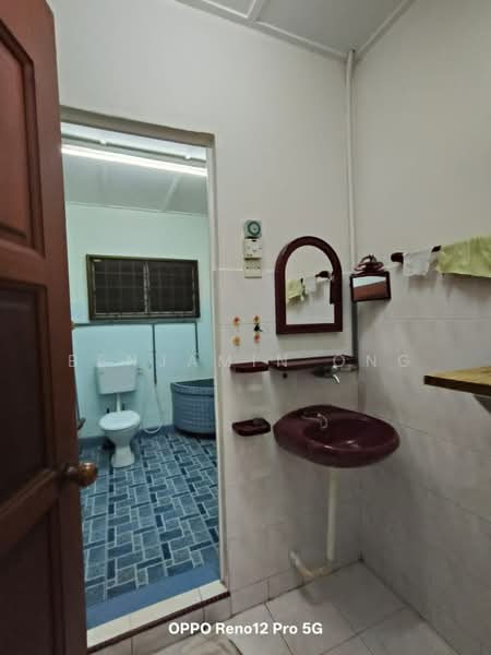 2-storey Terraced House for Sale in Taman Damai Jaya (Skudai) - Benjamin Ong - Bathroom - PropertyGuru.com.my