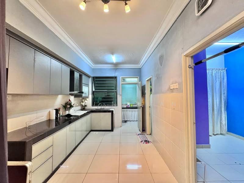 Rumah Teres 2 Tingkat untuk Dijual di Bandar Tiram (Ulu Tiram) - Sufi Norman - Kitchen - PropertyGuru.com.my