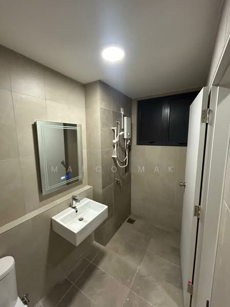Servis Apartment untuk Disewa di D'Sini Residences - Marco Mak - Bathroom - PropertyGuru.com.my