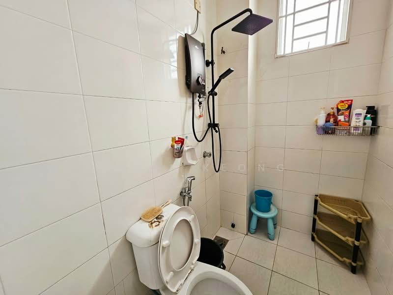 Rumah Teres 2.5 Tingkat untuk Dijual di Taman Tasik Prima (Puchong) - Jason Keong - Bathroom - PropertyGuru.com.my