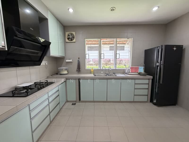 Semi-Detached House for Sale in Taman Bukit Segar (Cheras) - Denver Sin - Kitchen - PropertyGuru.com.my