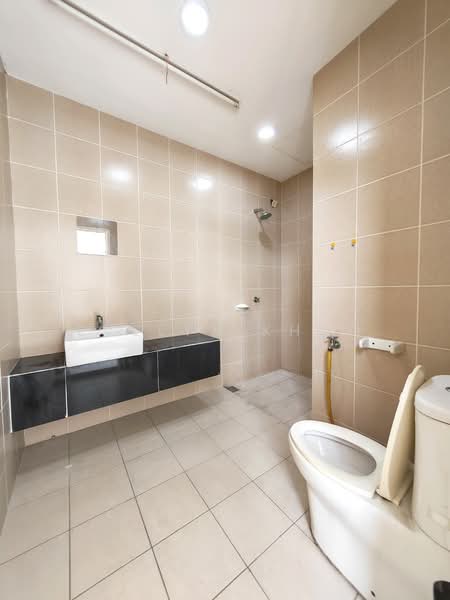 2-storey Terraced House for Sale in M Residence 2 (Rawang) - Evelyn Khoo - Bathroom - PropertyGuru.com.my