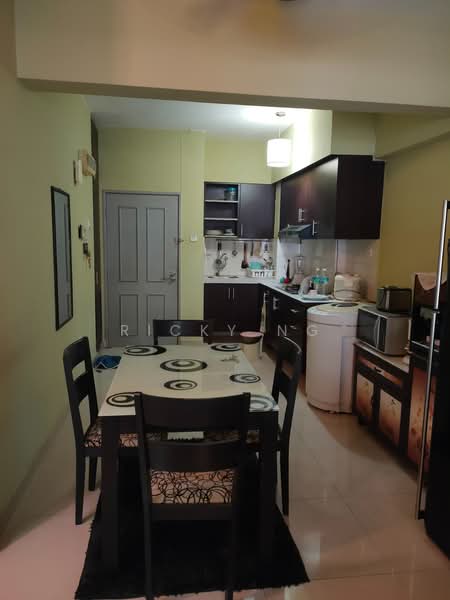 Servis Apartment untuk Dijual di D'Alamanda - Ricky Ng - Kitchen - PropertyGuru.com.my