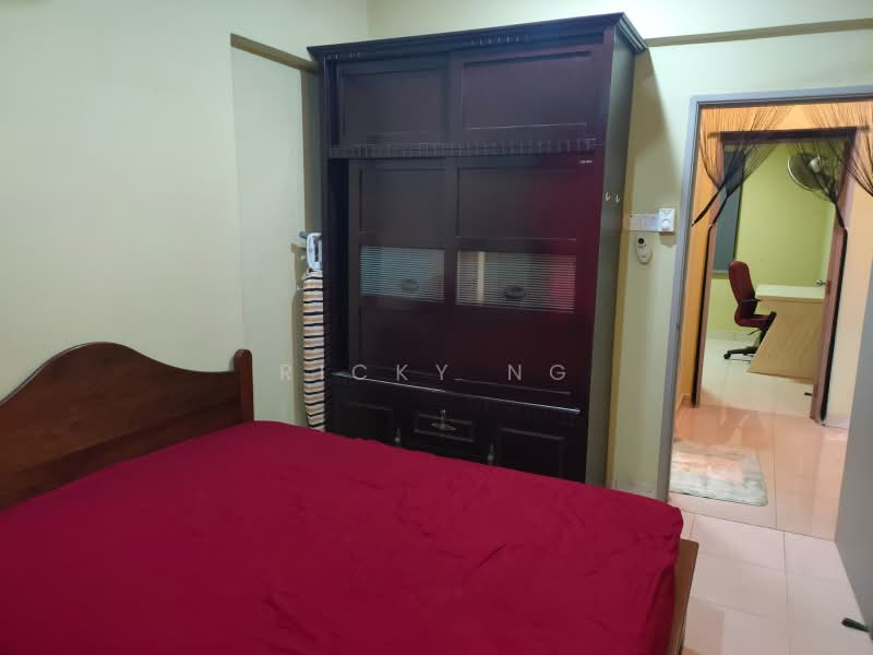 Servis Apartment untuk Dijual di D'Alamanda - Ricky Ng - Bedroom - PropertyGuru.com.my