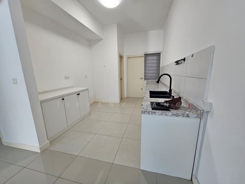 Rumah Teres 2 Tingkat untuk Disewa di Kota Emerald (Rawang) - Tiffany Yang - Kitchen - PropertyGuru.com.my