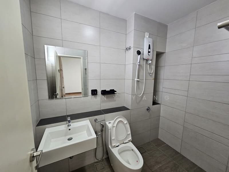 Rumah Teres 2 Tingkat untuk Disewa di Kota Emerald (Rawang) - Tiffany Yang - Bathroom - PropertyGuru.com.my