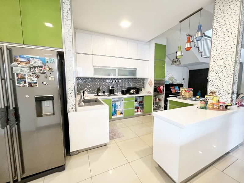 3-storey Terraced House for Sale in Seksyen 11 (Kota Damansara) - Esther Lim - Kitchen - PropertyGuru.com.my
