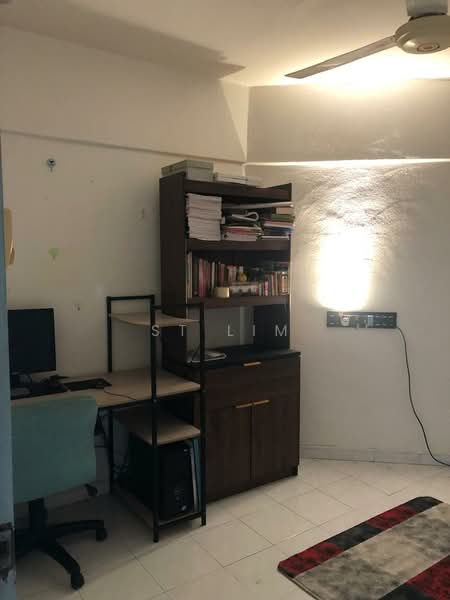 Pangsapuri untuk Dijual di Taman Pekaka Block 33 - ST Lim - Study - PropertyGuru.com.my