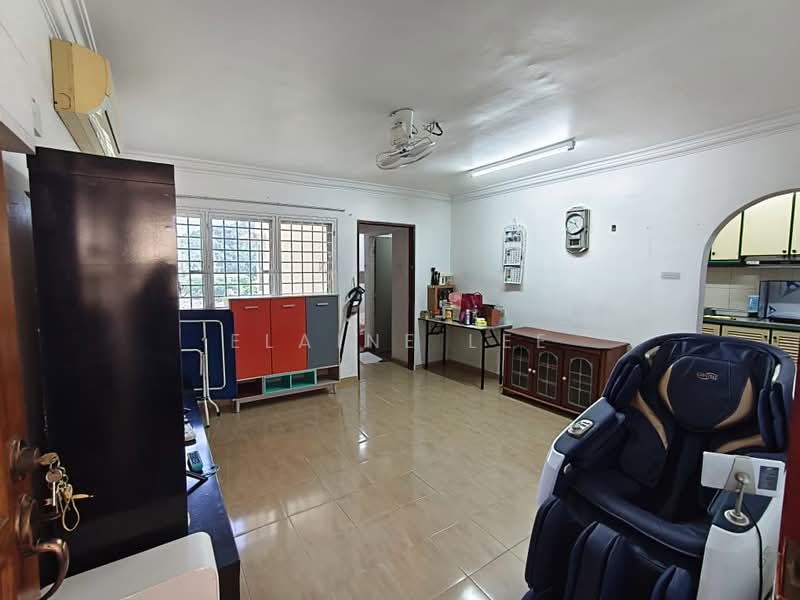 Pangsapuri untuk Dijual di Taman Pekaka Block 33 - Elaine Lee - Living Room - PropertyGuru.com.my