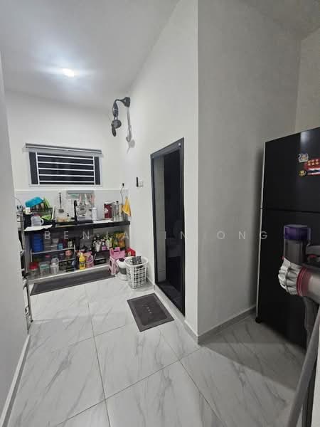 Rumah Teres untuk Dijual di Taman Sri Skudai (Skudai) - Benjamin Ong - Kitchen - PropertyGuru.com.my