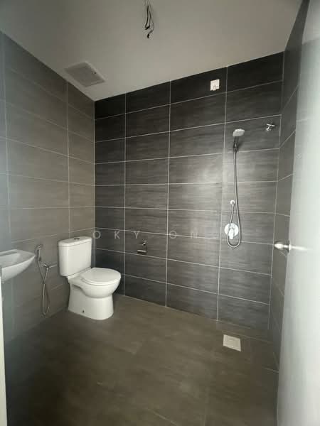Rumah Teres 2 Tingkat untuk Dijual di Taman Pertama (Cheras) - Oky Ong - Bathroom - PropertyGuru.com.my