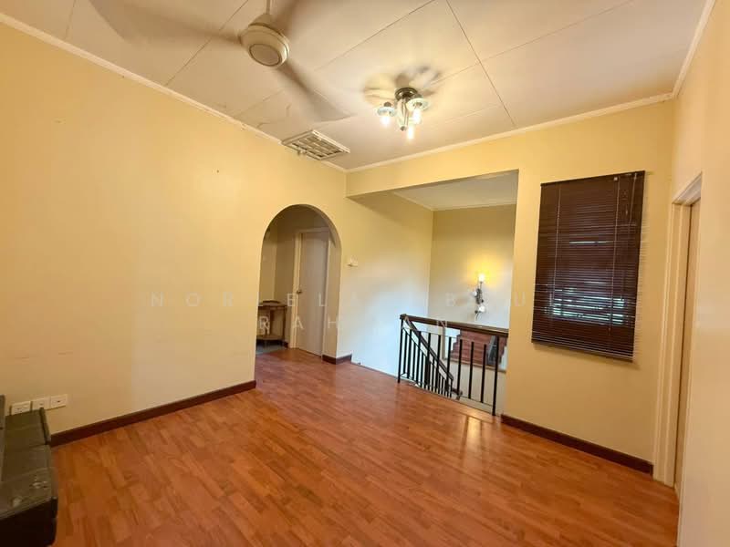 Semi-Detached House for Rent in Nilai (Negeri Sembilan) - Norlela Abdul Rahman - Living Room - PropertyGuru.com.my