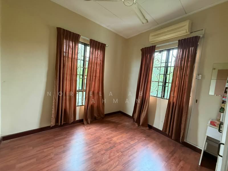 Semi-Detached House for Rent in Nilai (Negeri Sembilan) - Norlela Abdul Rahman - Bedroom - PropertyGuru.com.my