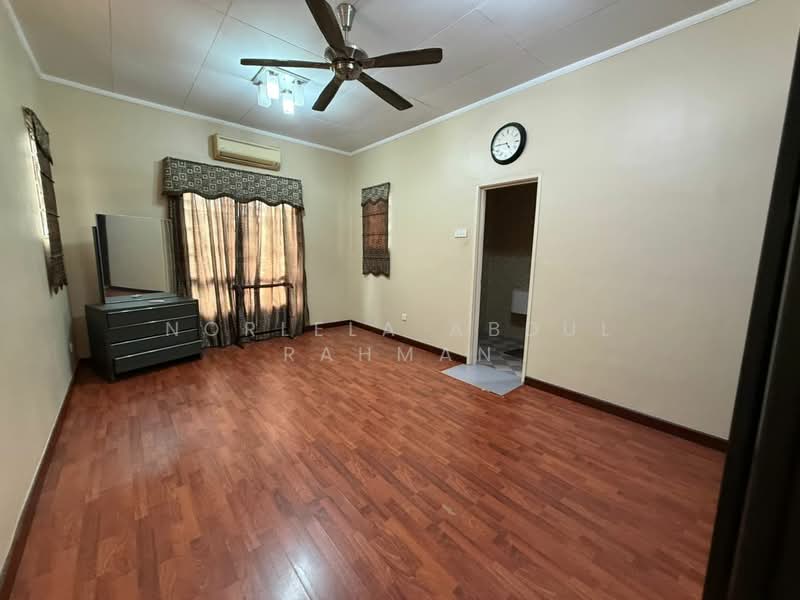 Semi-Detached House for Rent in Nilai (Negeri Sembilan) - Norlela Abdul Rahman - Bedroom - PropertyGuru.com.my