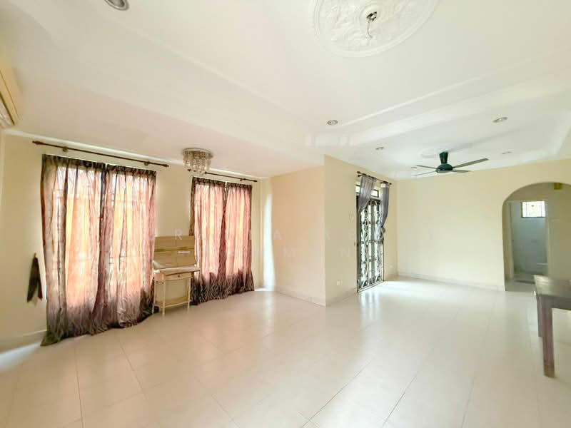 Semi-Detached House for Rent in Nilai (Negeri Sembilan) - Norlela Abdul Rahman - Living Room - PropertyGuru.com.my