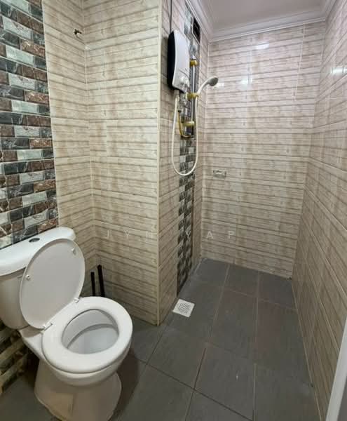Condominium for Rent at Kuantan Tembeling Resort - Jyn Yap - Bathroom - PropertyGuru.com.my