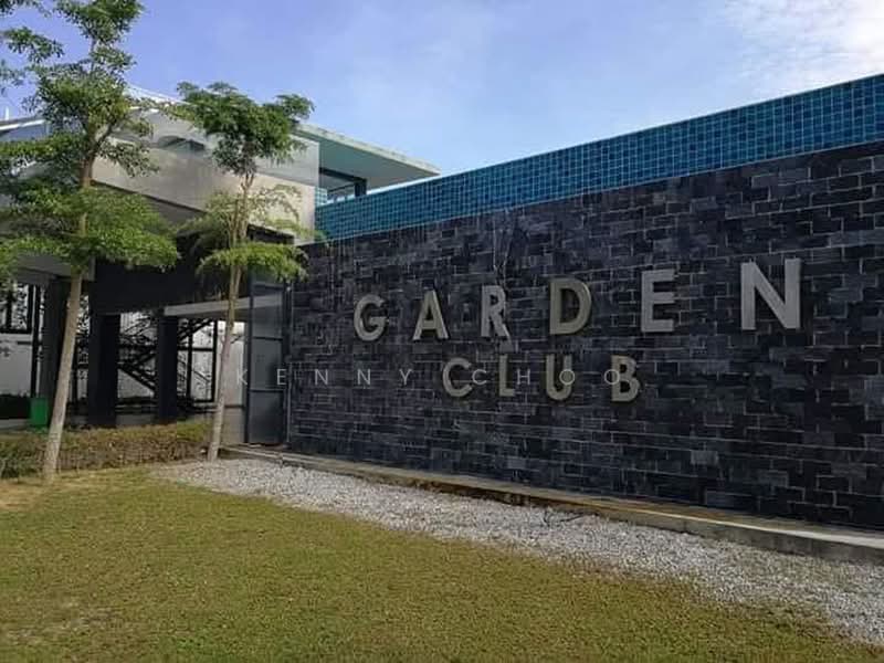 3-storey Terraced House for Sale in Bandar Rinching (Semenyih) - Kenny Choo - Exterior - PropertyGuru.com.my
