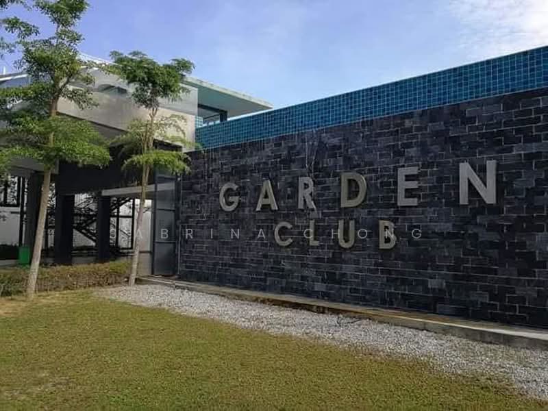 3-storey Terraced House for Sale in Bandar Rinching (Semenyih) - Sabrina Chong - Exterior - PropertyGuru.com.my