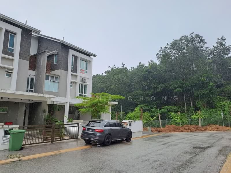 3-storey Terraced House for Sale in Bandar Rinching (Semenyih) - Sabrina Chong - Exterior - PropertyGuru.com.my