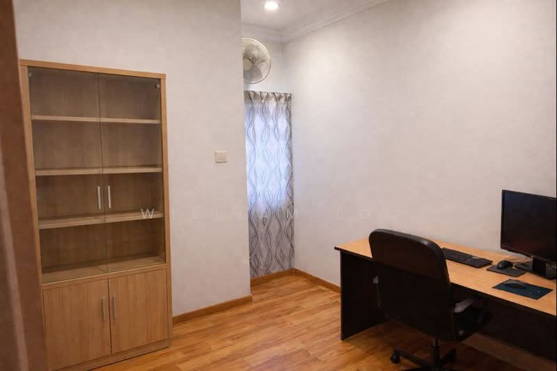 Rumah Teres 2-Tingkat untuk Dijual di Kota Perdana (Seri Kembangan) - William Loo - Study - PropertyGuru.com.my