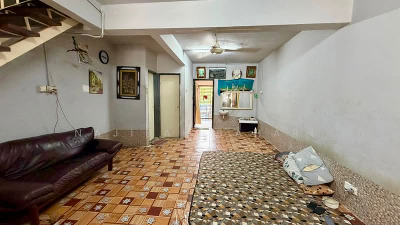 Rumah Teres 2 Tingkat untuk Dijual di Taman Tasik Semenyih (Semenyih) - Najibah Sahari - PropertyGuru.com.my