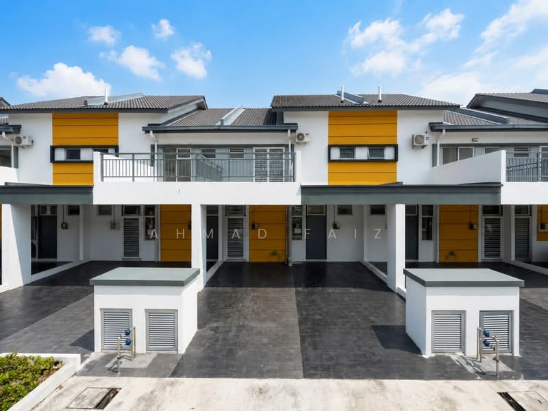 Townhouse for Rent in Dengkil (Selangor) - Ahmad Faiz - Exterior - PropertyGuru.com.my
