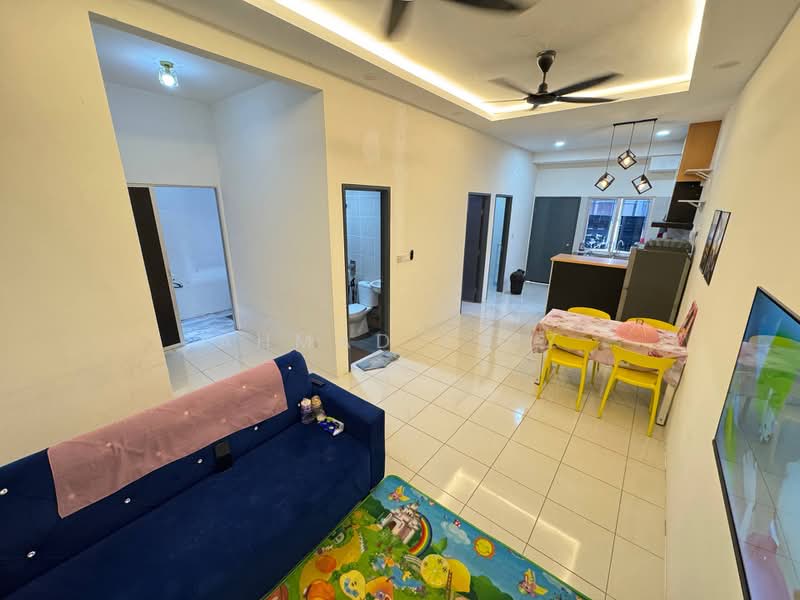 Townhouse for Rent in Dengkil (Selangor) - Ahmad Faiz - Living Room - PropertyGuru.com.my