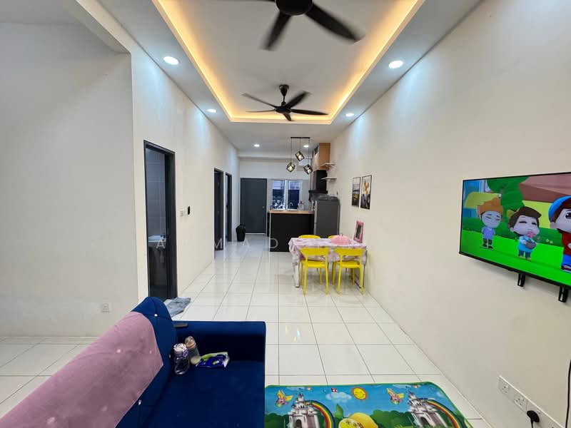 Townhouse for Rent in Dengkil (Selangor) - Ahmad Faiz - Living Room - PropertyGuru.com.my