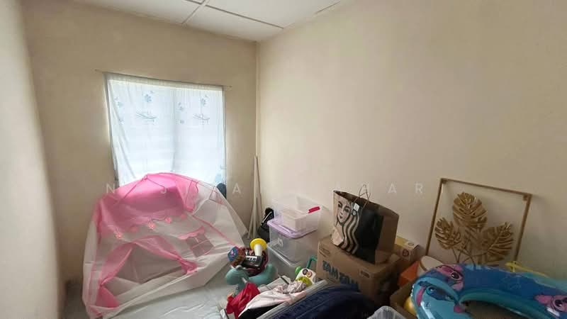 Rumah Teres 2 Tingkat untuk Dijual di Taman Tasik Semenyih (Semenyih) - Najibah Sahari - PropertyGuru.com.my