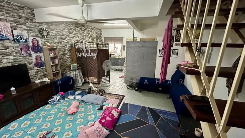 Rumah Teres 2 Tingkat untuk Dijual di Taman Tasik Semenyih (Semenyih) - Najibah Sahari - PropertyGuru.com.my