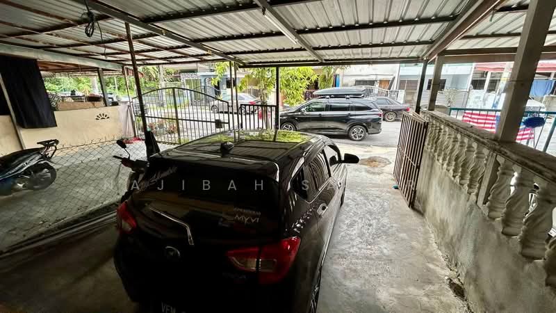 Rumah Teres 2 Tingkat untuk Dijual di Taman Tasik Semenyih (Semenyih) - Najibah Sahari - PropertyGuru.com.my