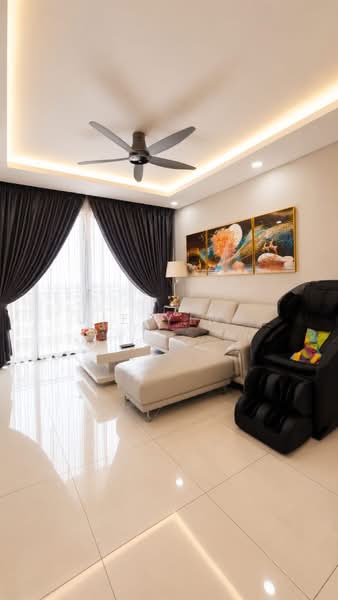 Servis Apartment untuk Dijual di Luminari - Jie Ying - Living Room - PropertyGuru.com.my