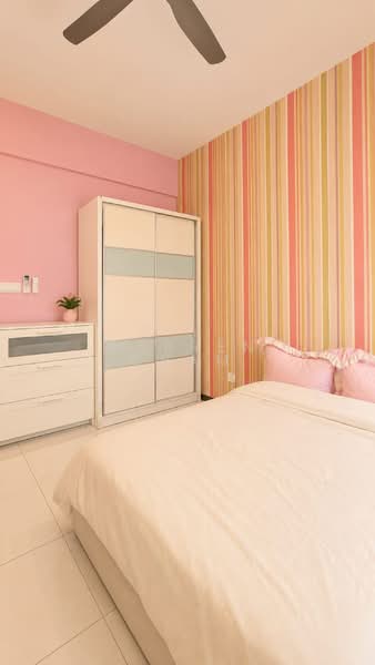 Servis Apartment untuk Dijual di Luminari - Darren Cham - Bedroom - PropertyGuru.com.my