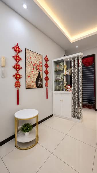 Servis Apartment untuk Dijual di Luminari - Darren Cham - Entrance - PropertyGuru.com.my