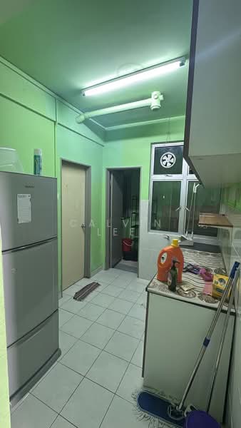 Rumah Teres untuk Disewa di Taman Molek (Johor Bahru) - Calvin Lee - Kitchen - PropertyGuru.com.my
