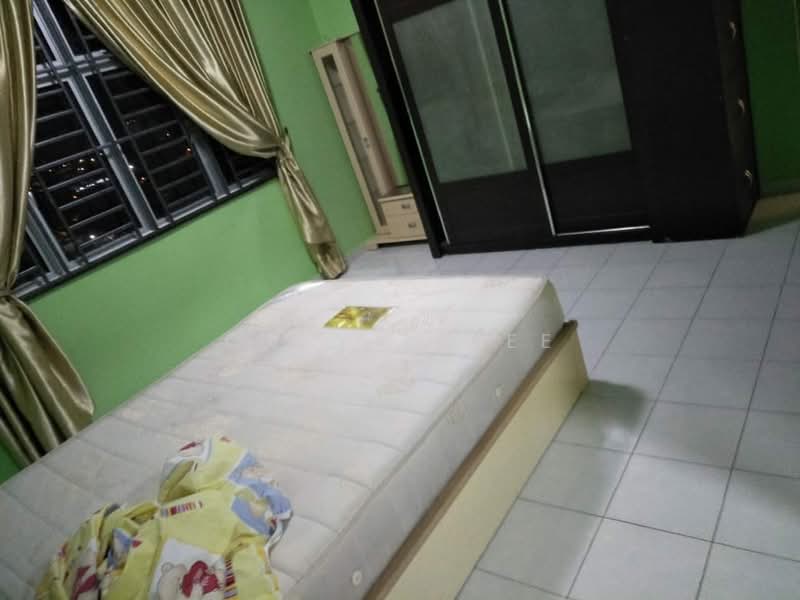 Rumah Teres untuk Disewa di Taman Molek (Johor Bahru) - Calvin Lee - Bedroom - PropertyGuru.com.my