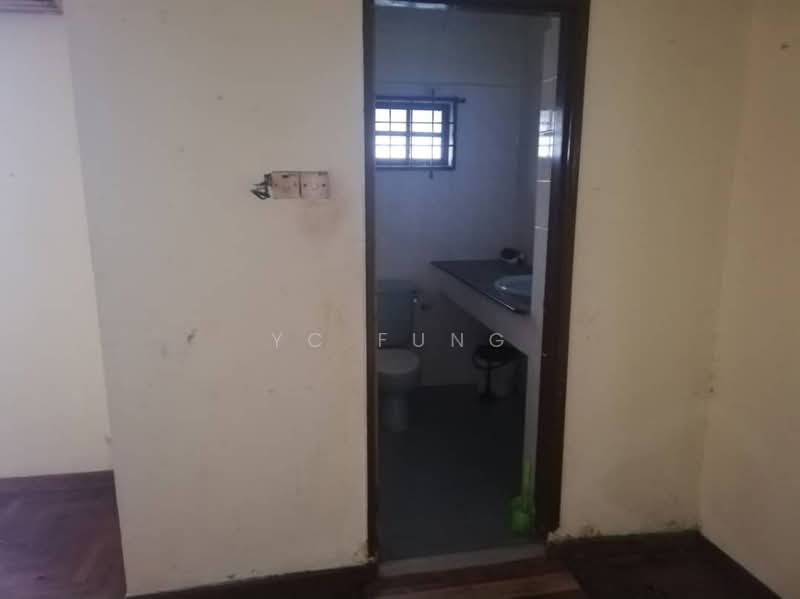 Rumah Teres 2-Tingkat untuk Dijual di Bandar Seri Alam (Masai) - YC Fung - Bathroom - PropertyGuru.com.my