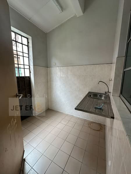 Rumah Teres 2-Tingkat untuk Dijual di Bandar Bukit Tinggi 2 (Klang) - Daniel Kok - Kitchen - PropertyGuru.com.my