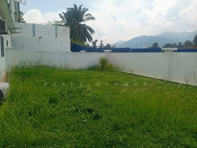 Rumah Berkembar untuk Dijual di Senawang (Negeri Sembilan) - Azrul Othman - Exterior - PropertyGuru.com.my