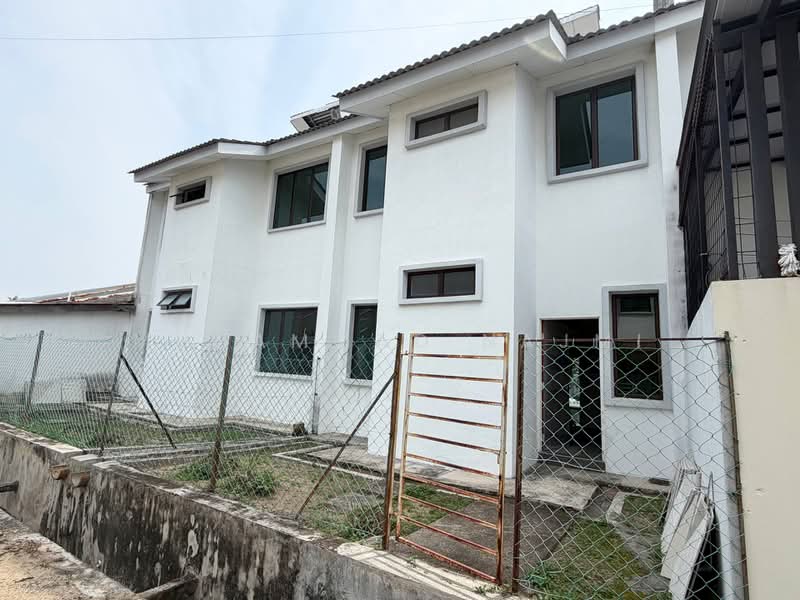 Rumah Teres 2 Tingkat untuk Dijual di Taman Geliga (Cukai) - Muhammad Najmi - Exterior - PropertyGuru.com.my