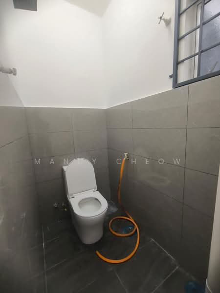 Terraced House for Sale in Bandar Country Homes (Rawang) - Mandy Cheow - Bathroom - PropertyGuru.com.my